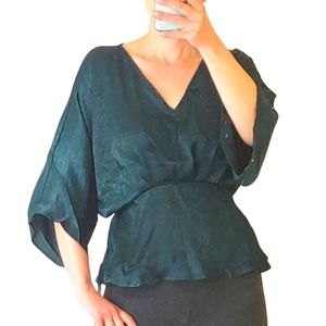 Six/Fifty Opal top in Hunter Emerald Green Satin Blouse Size Small